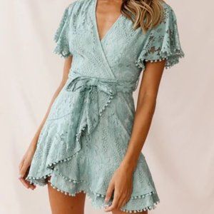 SELFIE LESLIE GREEN DRESS
